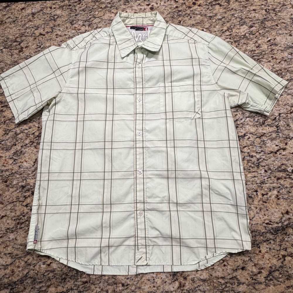 Quiksilver Mens Large Green Plaid Short Sleeve Button Down Surf Shirt Pockets